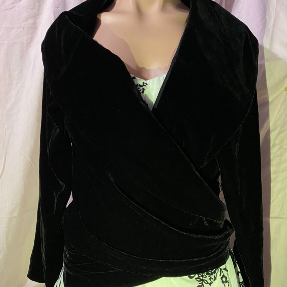 Lafayette 148 black velvet formal jacket